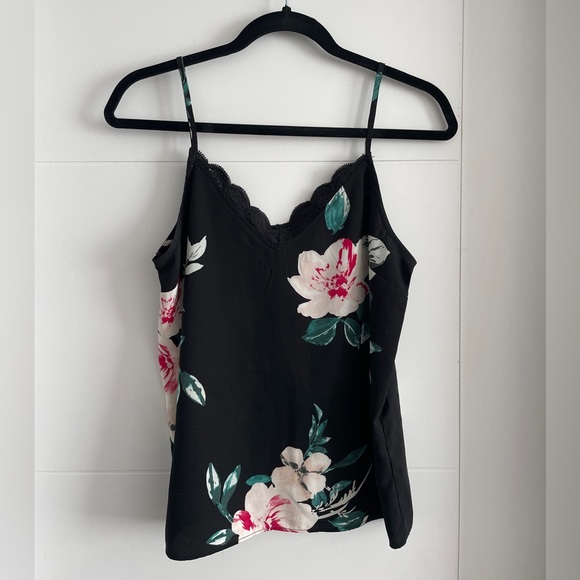 Dynamite cami blouse lightly worn excellent condition. Size small. - Picture 1 of 2